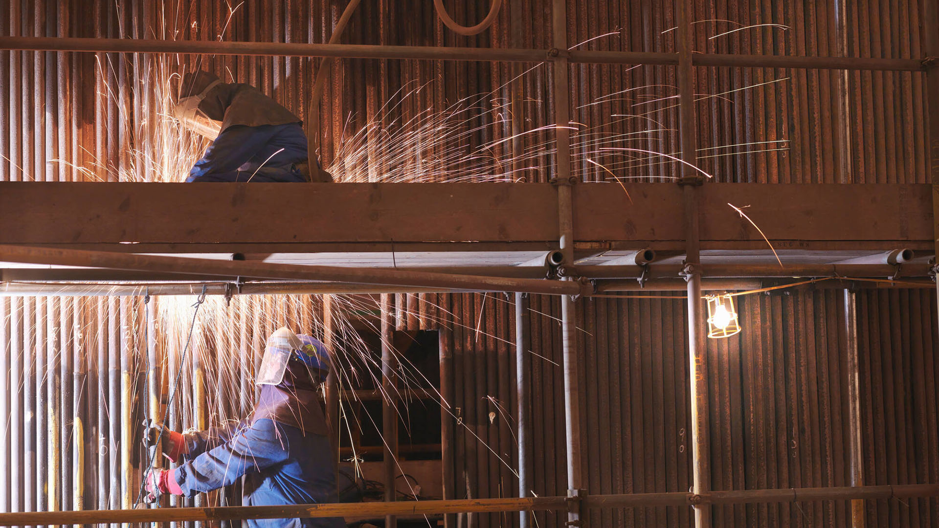 Svetsare på arbetsplats